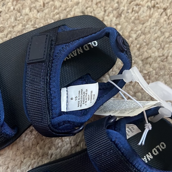 Old Navy Snap Strap Sandals - Picture 3 of 7